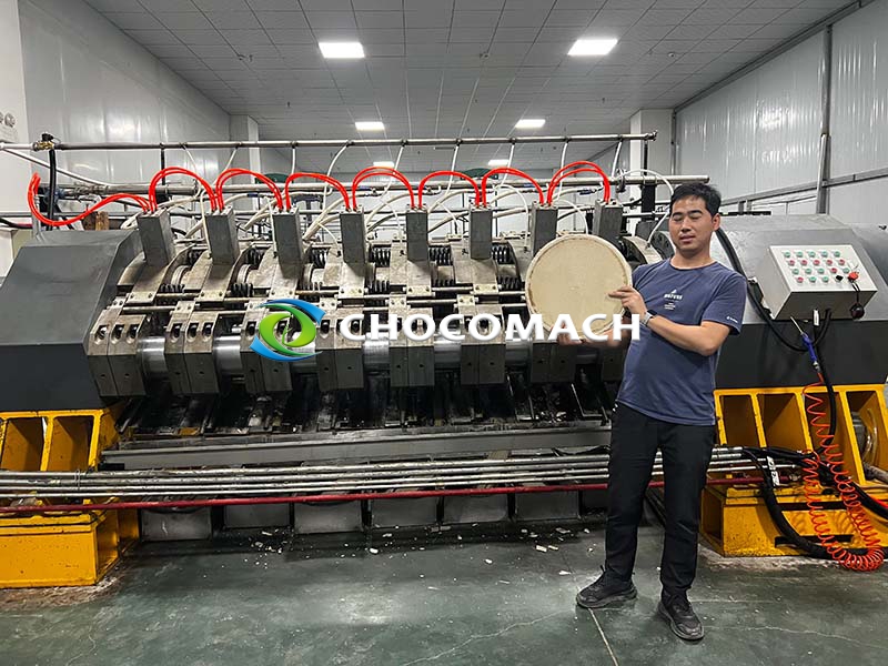 鑫兆豐奔赴千里為新疆喀什核桃榨油機(jī)客戶售后回訪